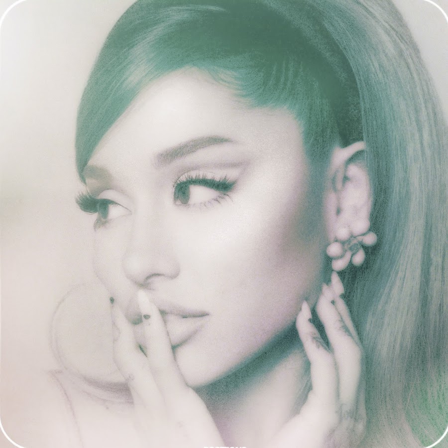 Ariana Grande's Profile Picture